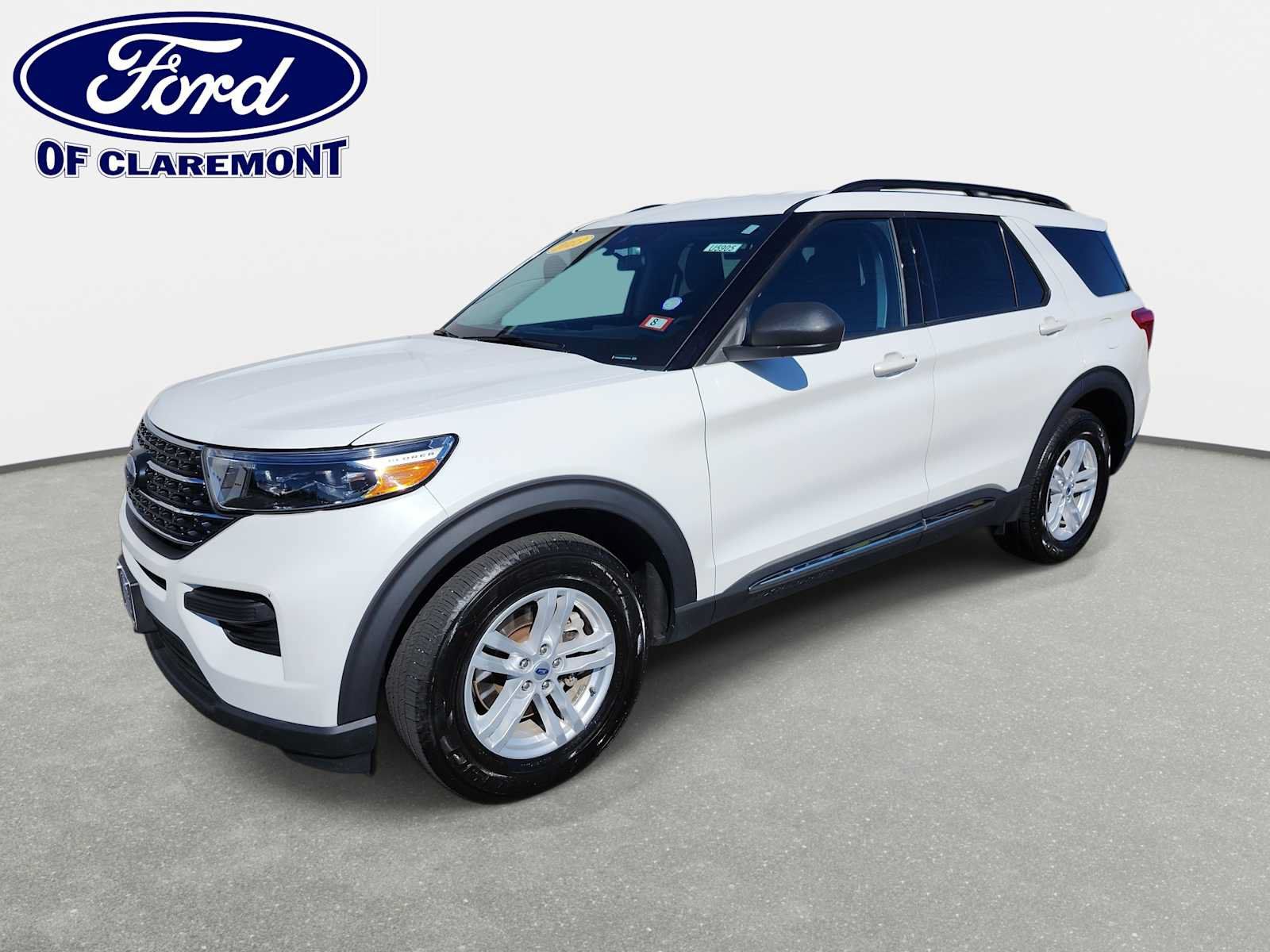 Used 2023 Ford Explorer XLT w/ Class IV Trailer Tow Package AWD/4WD image 1
