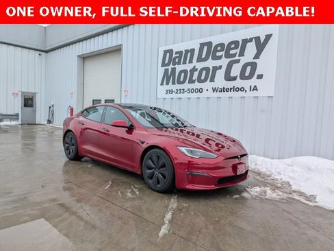 Used 2023 Tesla Model S Standard Range image 1