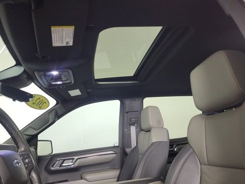 Used 2024 Chevrolet Silverado 1500 ZR2 w/ Technology Package image 20