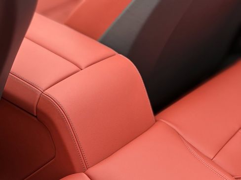 Used 2025 BMW M8 Competition image 20