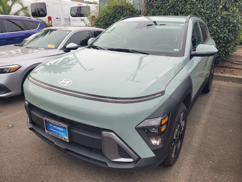 Certified 2024 Hyundai Kona SEL AWD/4WD image 3