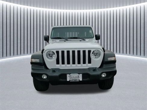Used 2022 Jeep Wrangler Unlimited Sport image 19