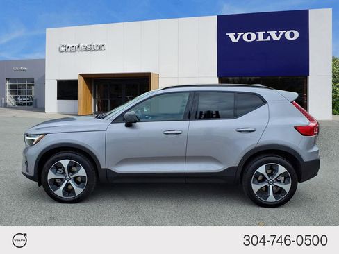 New 2026 Volvo XC40 B5 Plus w/ Climate Package image 6