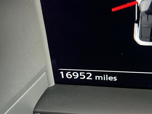 Used 2024 Nissan Z Sport w/ Floor Mat Package image 21