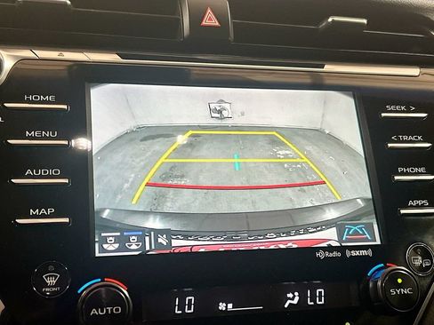 Used 2020 Toyota Camry XLE FWD image 11