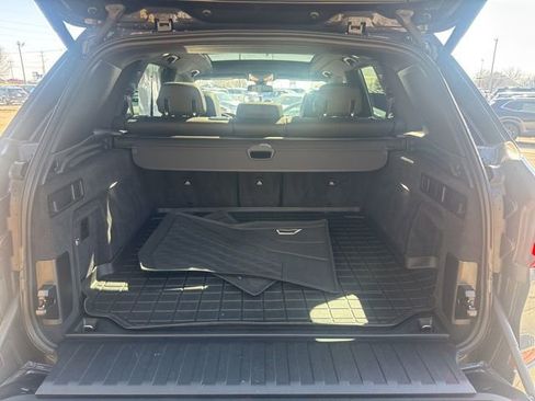 Used 2021 BMW X5 xDrive40i w/ M Sport Package image 23