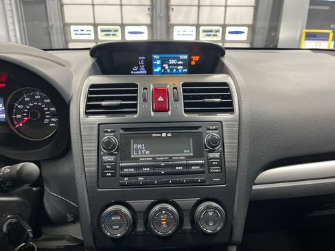 Used 2015 Subaru Forester 2.5i Limited w/ Popular Package #2 AWD/4WD image 24