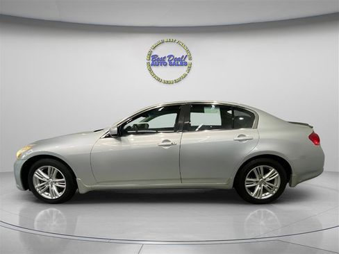 Used 2013 INFINITI G37 x Sedan w/ Premium Pkg AWD/4WD image 2