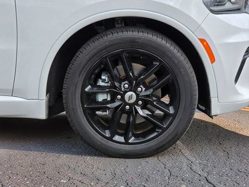 Used 2024 Dodge Durango GT RWD image 8