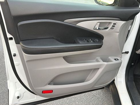 Used 2024 Honda Ridgeline RTL image 16