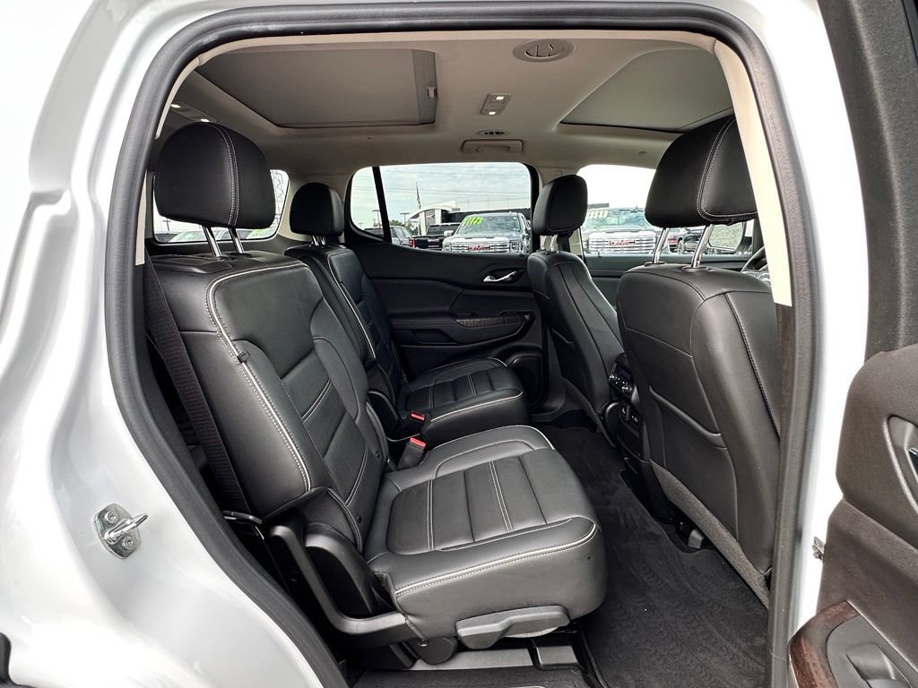 Certified 2023 GMC Acadia Denali w/ Denali Ultimate Package AWD/4WD image 15