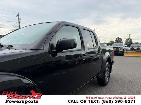 Used 2018 Nissan Frontier PRO-4X AWD/4WD image 5