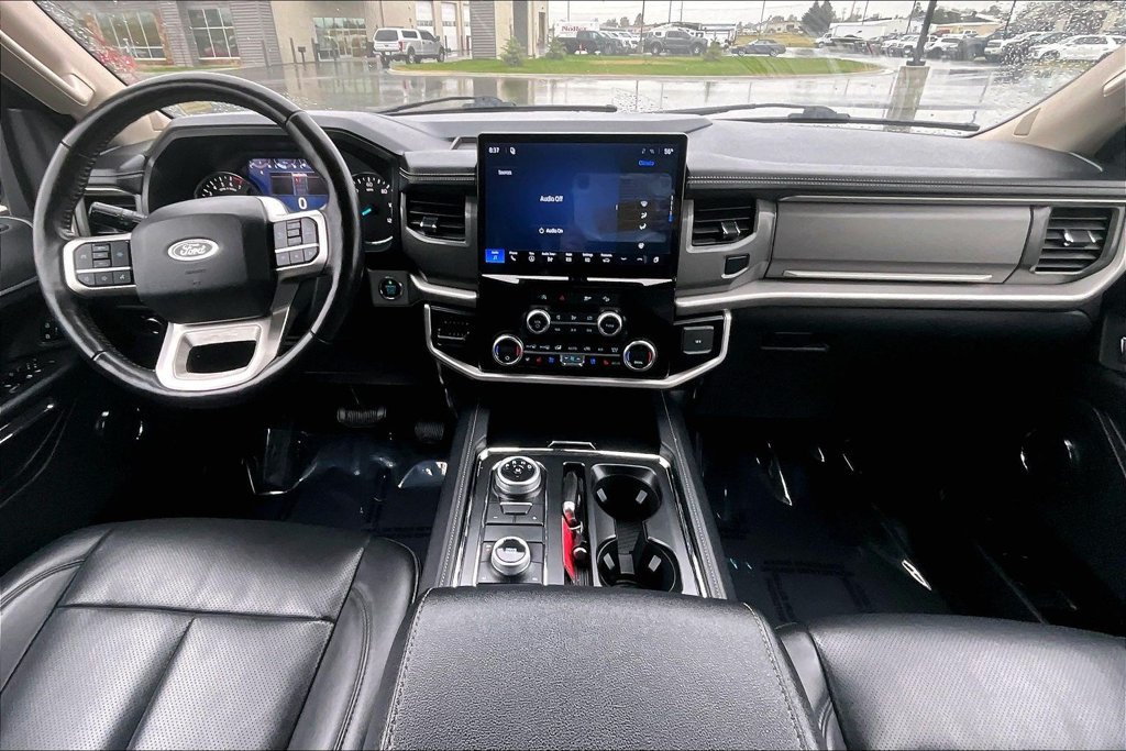 Used 2024 Ford Expedition Max XLT AWD/4WD image 16