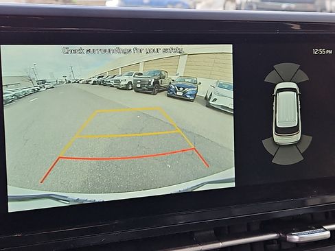 Certified 2023 Kia Carnival EX image 19