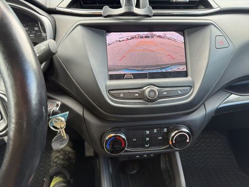 Used 2023 Chevrolet TrailBlazer LS image 11