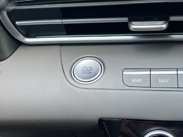 Used 2025 Hyundai Elantra SEL FWD image 26