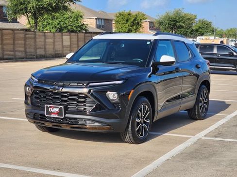 Used 2025 Chevrolet TrailBlazer ACTIV w/ Convenience Package FWD image 11