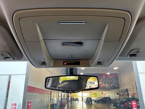 Used 2014 GMC Sierra 1500 SLE w/ SLE Value Package AWD/4WD image 17