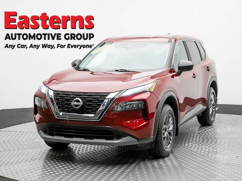 Used 2023 Nissan Rogue S AWD/4WD image 1