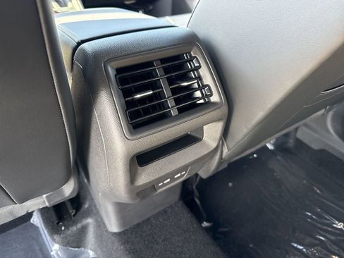 New 2026 Volkswagen Tiguan SE R-Line AWD/4WD image 28