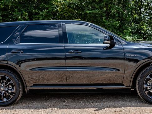 Used 2021 Dodge Durango R/T w/ Blacktop Package RWD image 6