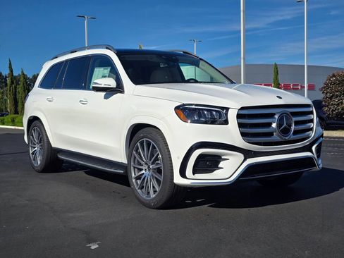 New 2026 Mercedes-Benz GLS 450 4MATIC image 8