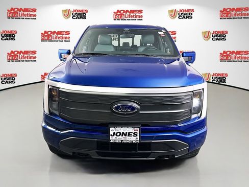 Used 2022 Ford F150 Lightning Lariat image 13