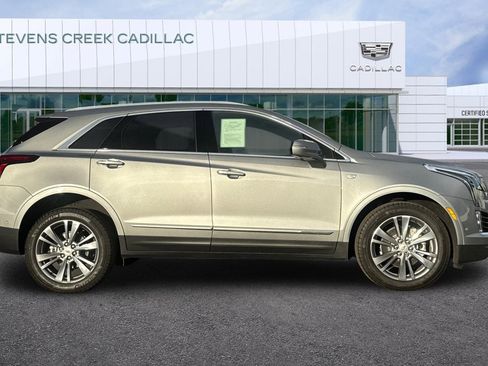 Used 2025 Cadillac XT5 Premium Luxury w/ Technology Package image 2