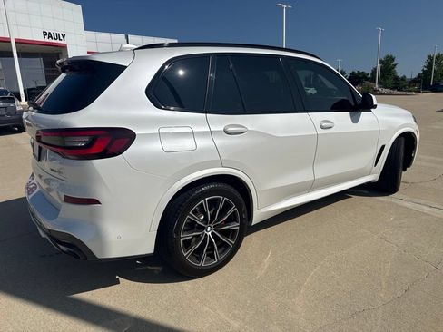 Used 2023 BMW X5 xDrive40i w/ M Sport Package AWD/4WD image 3