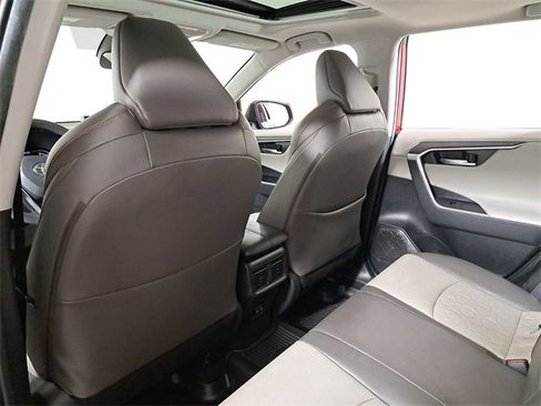 Used 2020 Toyota RAV4 Adventure image 11