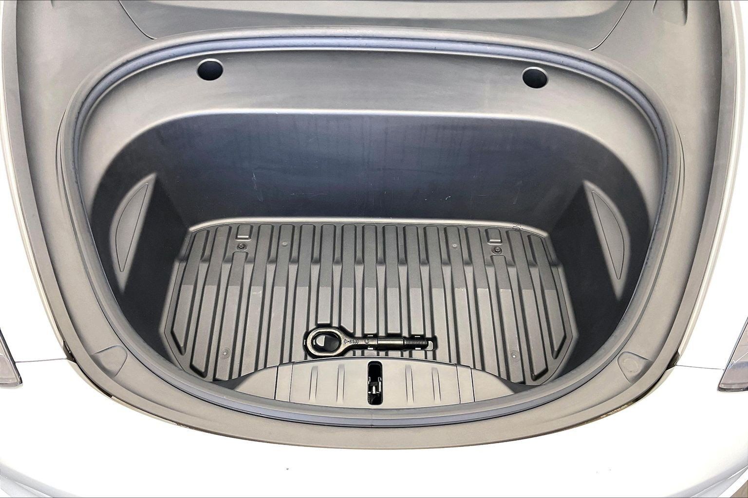 Used 2022 Tesla Model 3 Long Range AWD/4WD image 9