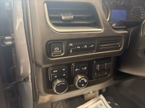 Used 2021 Chevrolet Tahoe LT w/ LT Signature Package image 23