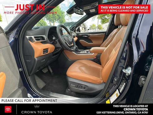 Used 2026 Toyota Highlander Platinum AWD/4WD image 7