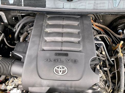 Used 2013 Toyota Tundra 2WD CrewMax w/ SR5 Pkg image 33