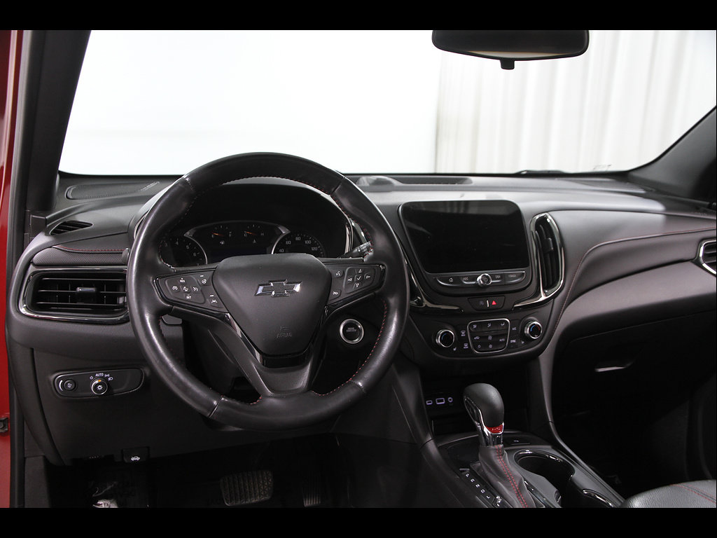 Certified 2022 Chevrolet Equinox RS w/ Infotainment Package FWD image 6