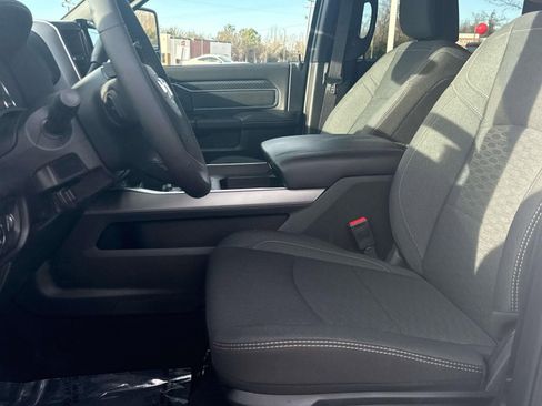 Used 2025 RAM 2500 Big Horn image 12