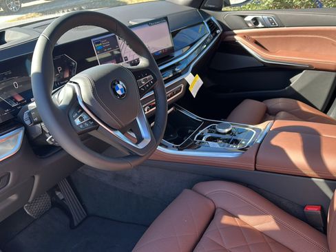 New 2026 BMW X5 xDrive40i w/ Climate Comfort Package image 9