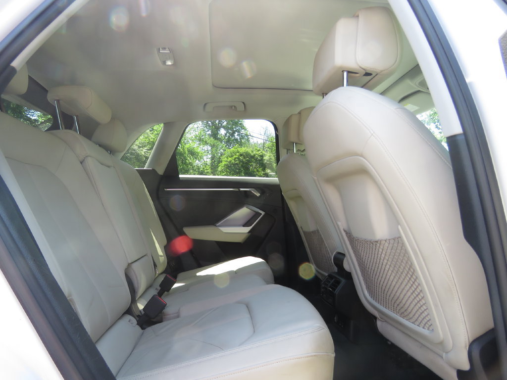 Used 2023 Audi Q3 2.0T Premium Plus w/ Premium Plus Package AWD/4WD image 16