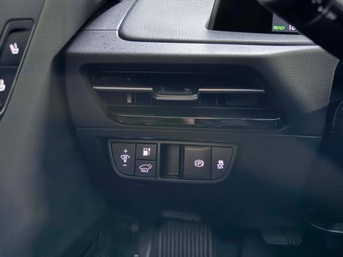 Used 2024 Kia EV6 Wind w/ Wind Technology Package AWD/4WD image 19