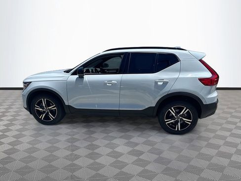 Used 2024 Volvo XC40 B5 Core AWD/4WD image 9
