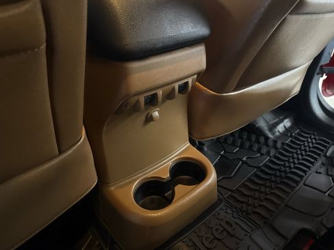 Used 2013 Jeep Wrangler Unlimited Sahara w/ Connectivity Group image 30