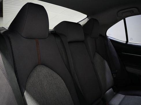 Used 2019 Toyota Camry LE w/ Carpet Mat Package image 15