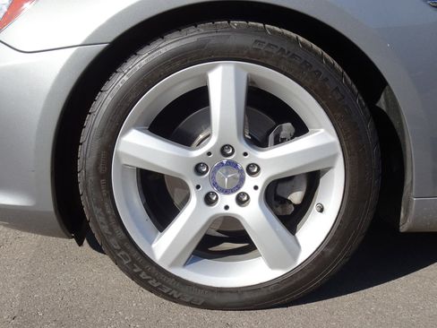 Used 2012 Mercedes-Benz SLK 250 image 26