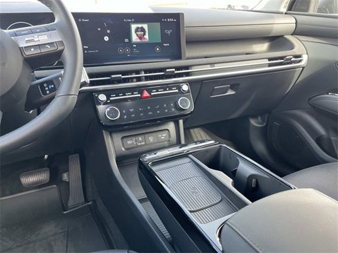 Certified 2025 Hyundai Tucson Limited image 15