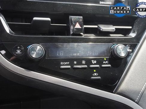 Used 2024 Toyota Camry SE image 23