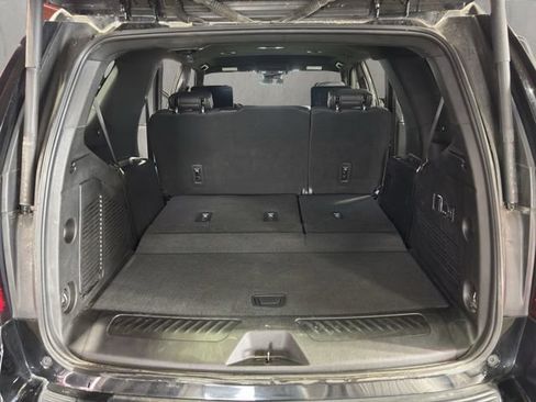 Used 2023 GMC Yukon SLT w/ SLT Luxury Package AWD/4WD image 20
