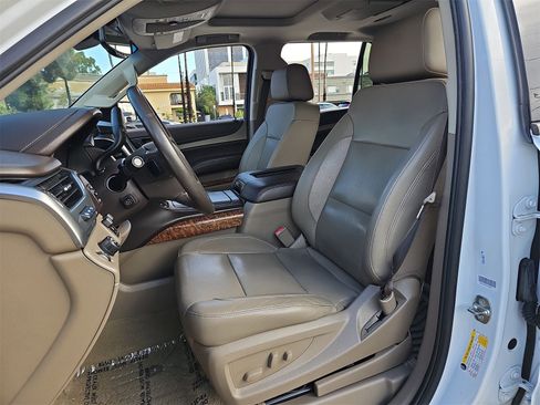 Used 2018 Chevrolet Tahoe Premier image 17