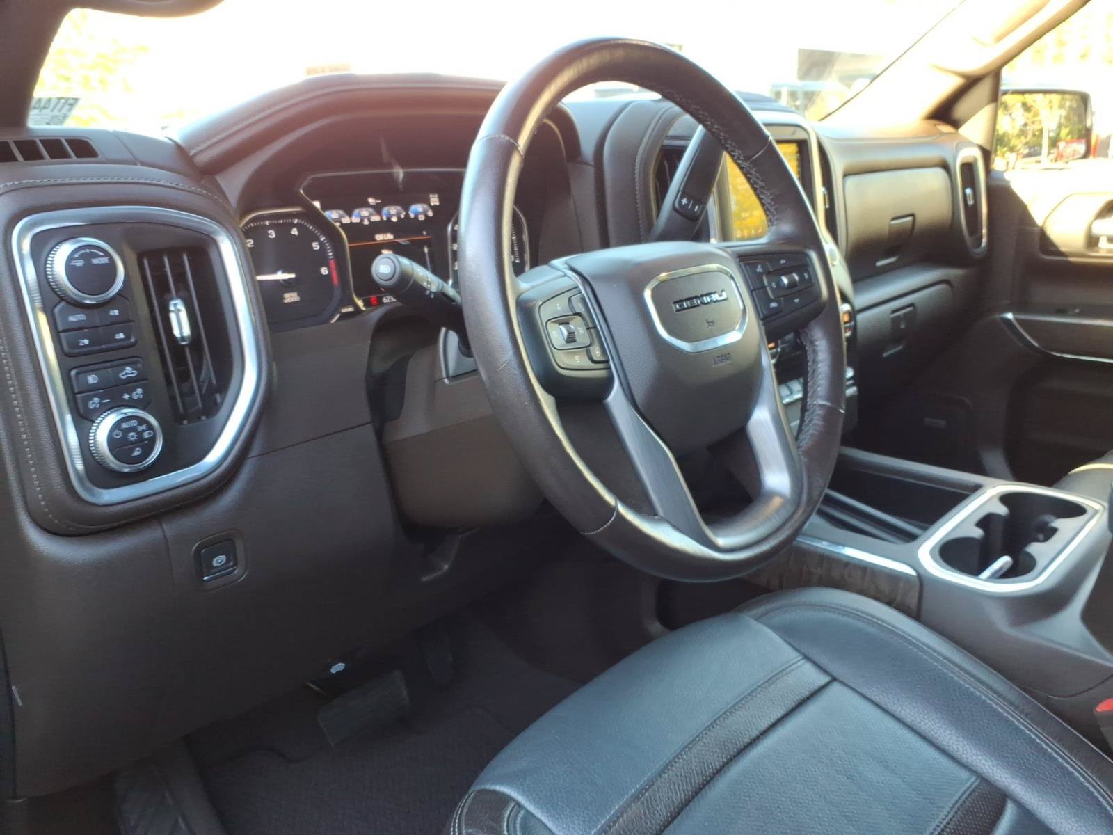 Used 2021 GMC Sierra 1500 Denali w/ Denali Premium Package AWD/4WD image 19