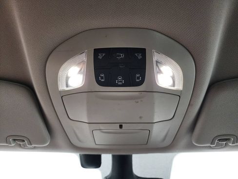 Used 2022 Chrysler Pacifica Touring-L FWD image 24