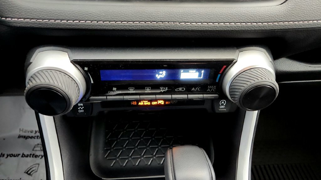 Certified 2025 Toyota RAV4 LE AWD/4WD image 38